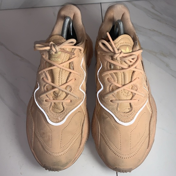 Adidas Originals Boys Size 7.5 Ozweego Glow Orange Tint FZ1962 - Picture 3 of 8